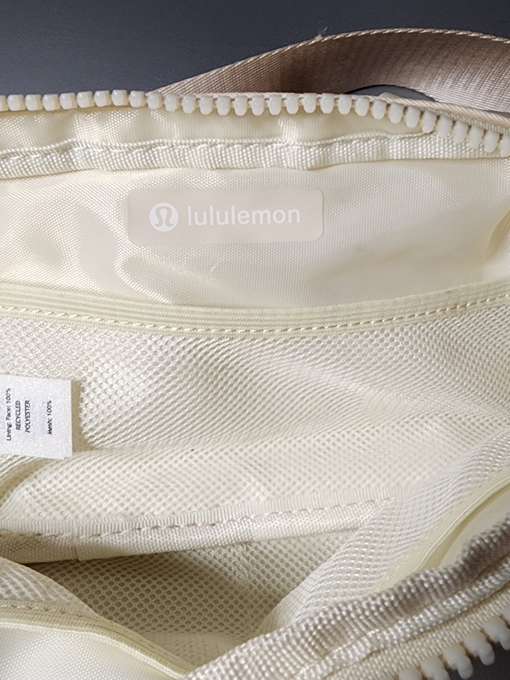 lululemon athletica Cream Travel Pouch - Picture 9 of 12